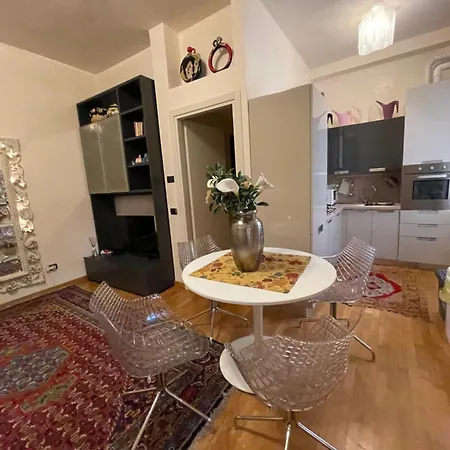 Apartment Casa Cairoli Parma
